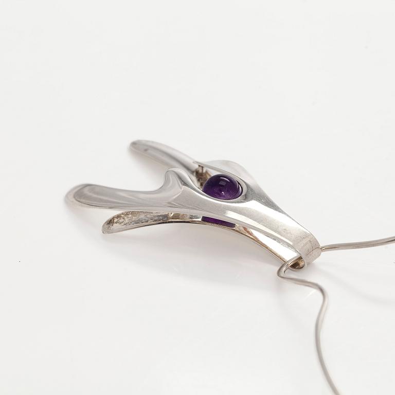Elis Kauppi, necklace and ring, amethysts, silver, Kupittaan Kulta, Turku 1974.