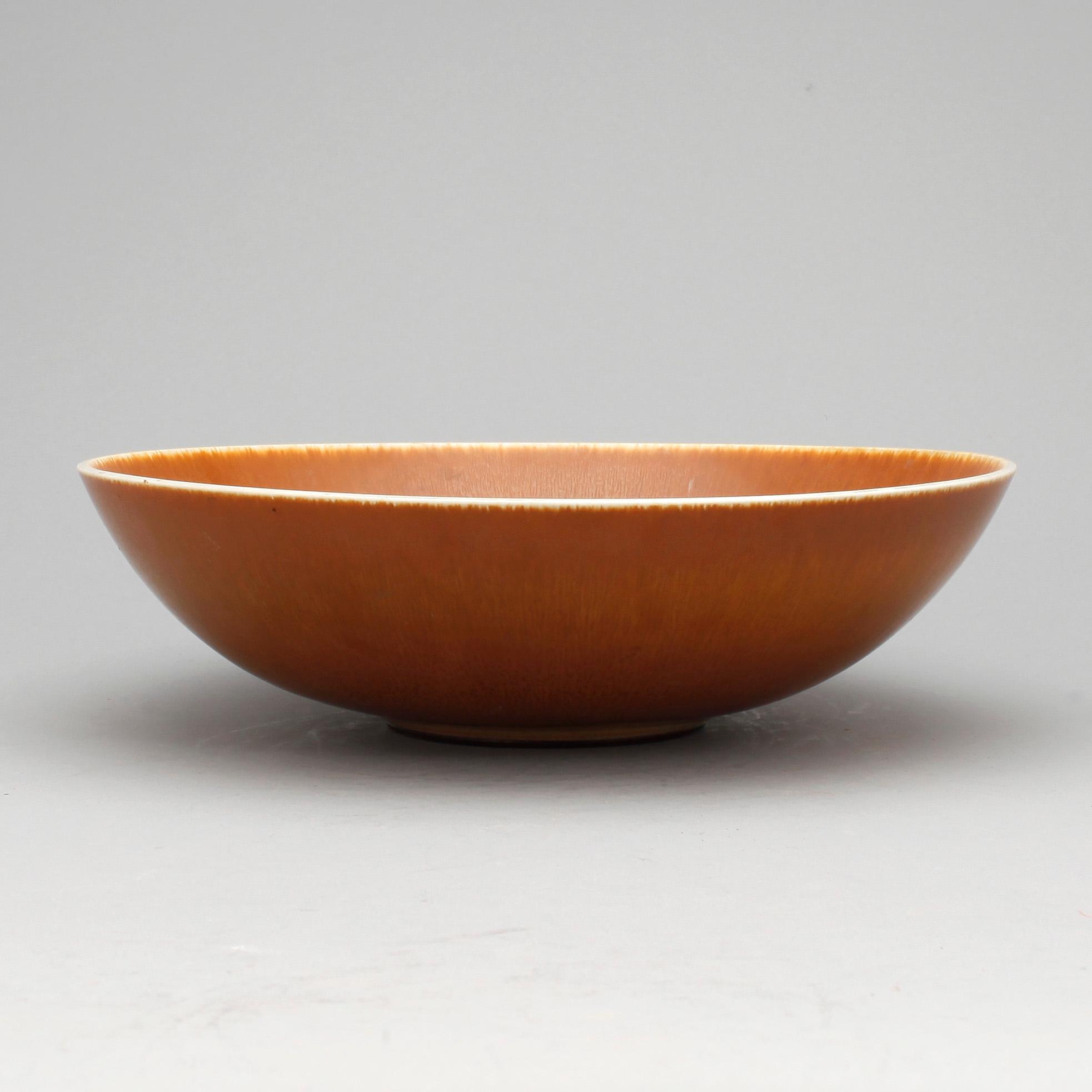 SKÅL, stengods, Berndt Friberg, sign och med Gustavsbergs studiohand.