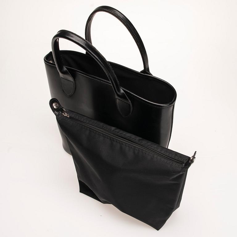 LAUKKU, Longchamp.