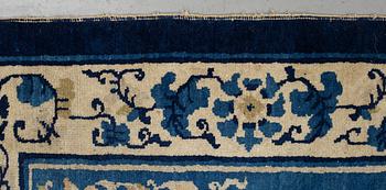 A carpet, semi-antique Beijing probably, ca 263 x 179,5-183,5 cm, China.