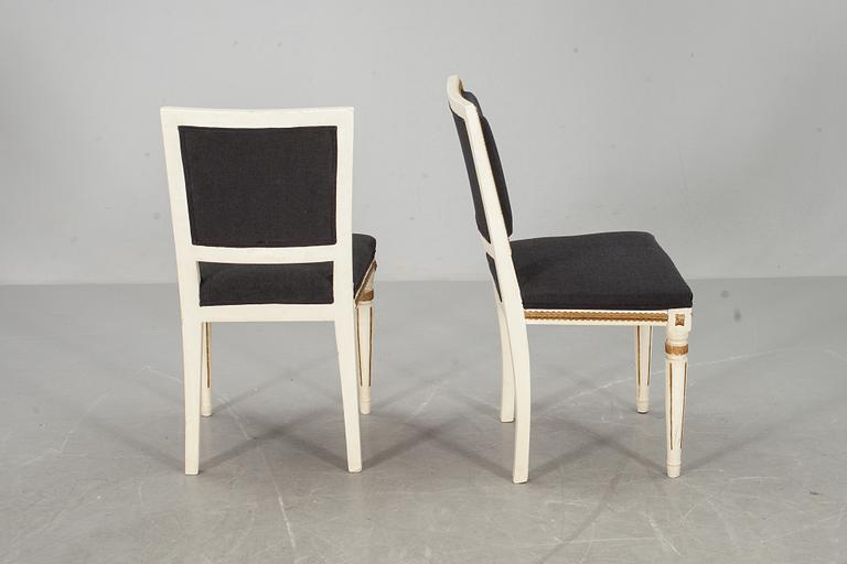STOLAR, ett par, gustaviansk stil. Omkring 1900.
