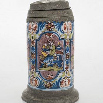 Dryckeskanna, fajans, Mellaneuropa, 1700-tal.