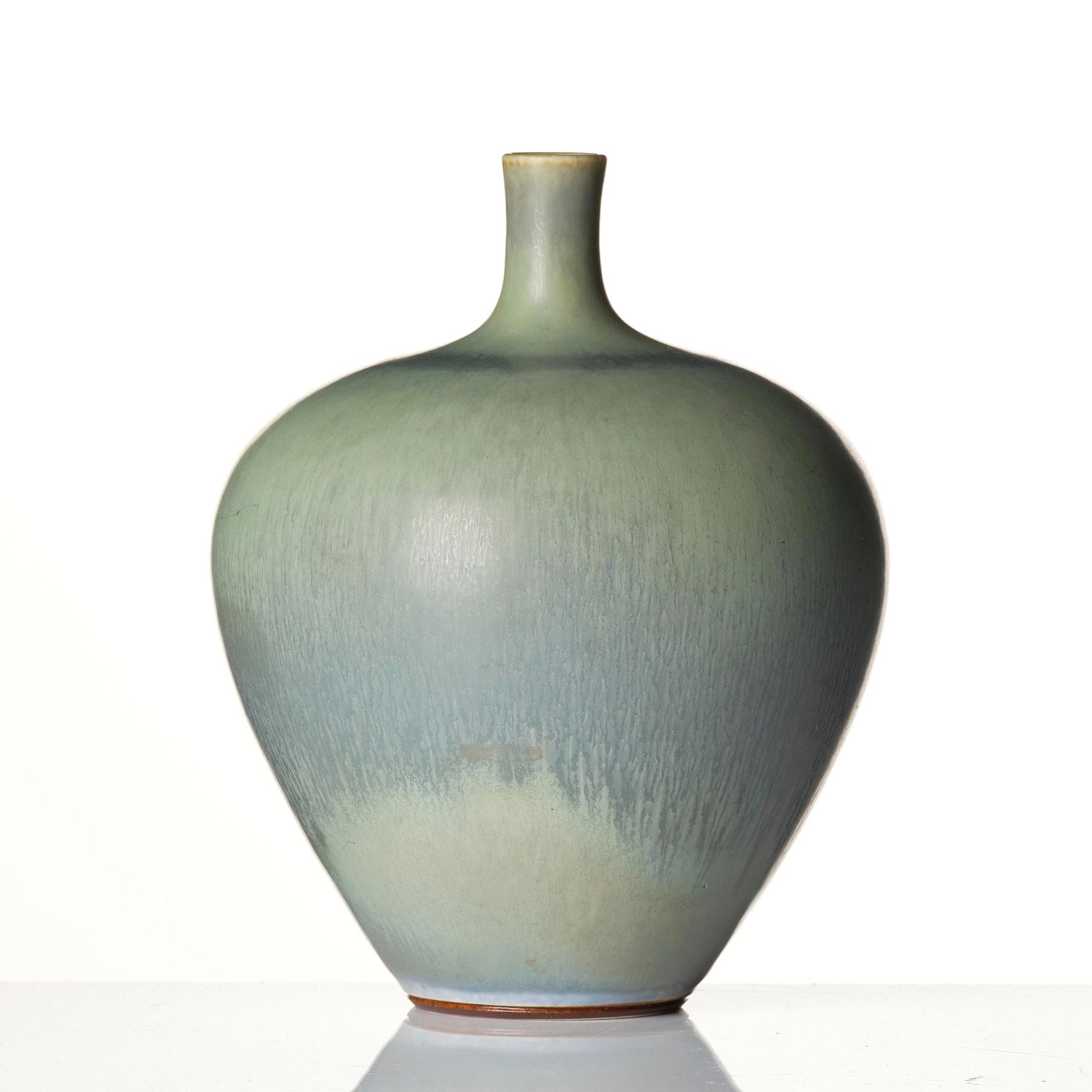 Berndt Friberg, a stoneware vase, Gustavsberg Studio, Sweden 1974.