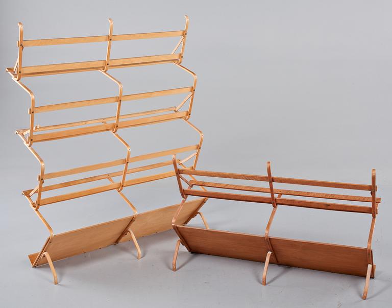 Two Bruno Mathsson birch shelves, Firma Karl Mathsson, 1940-50's.