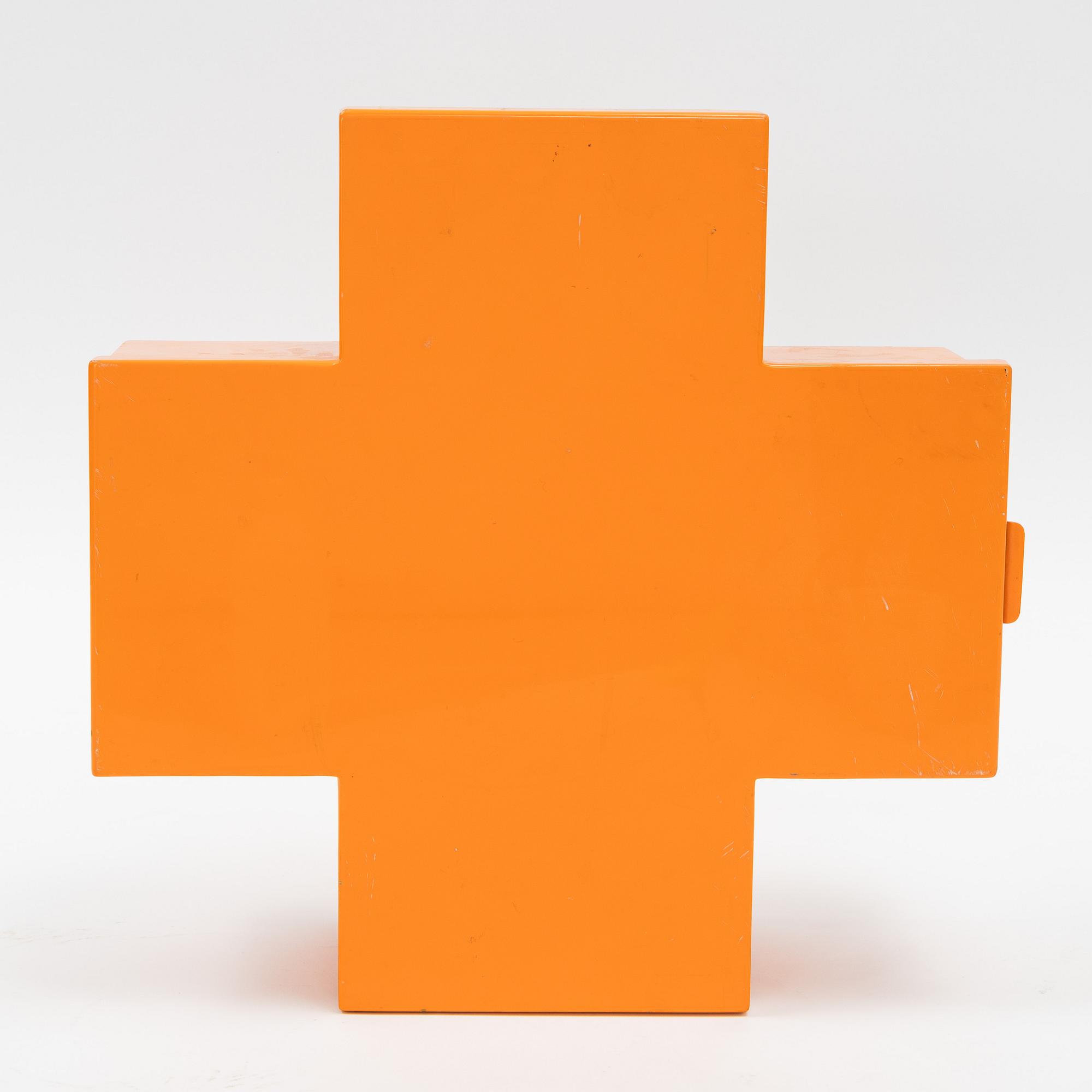 Thomas Eriksson, skåp, "Cross", Progetto Oggetto, Cappelini, Italien.