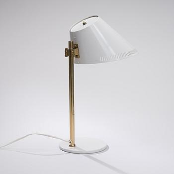 PAAVO TYNELL, TABLE LAMP. Model 9222.  Manufactured by Idman. The mid-1900s.