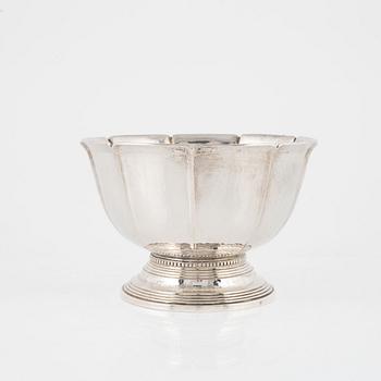 Skål, silver, CG Hallberg, Stockholm 1920.