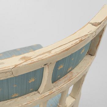 Stolar, ett par, sengustavianska, omkring år 1800.