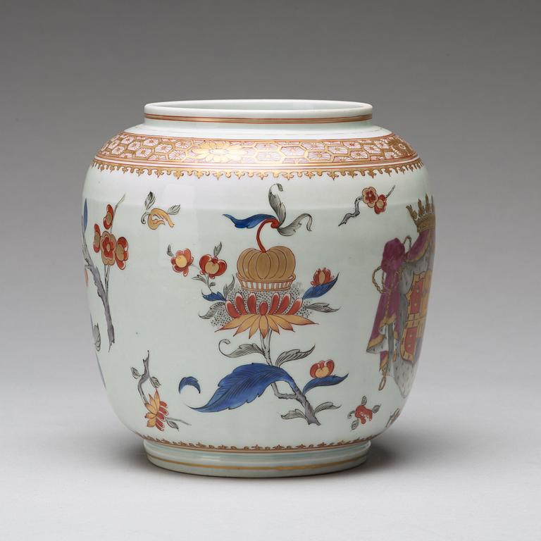 A French Samson Armorial vase, circa 1900.