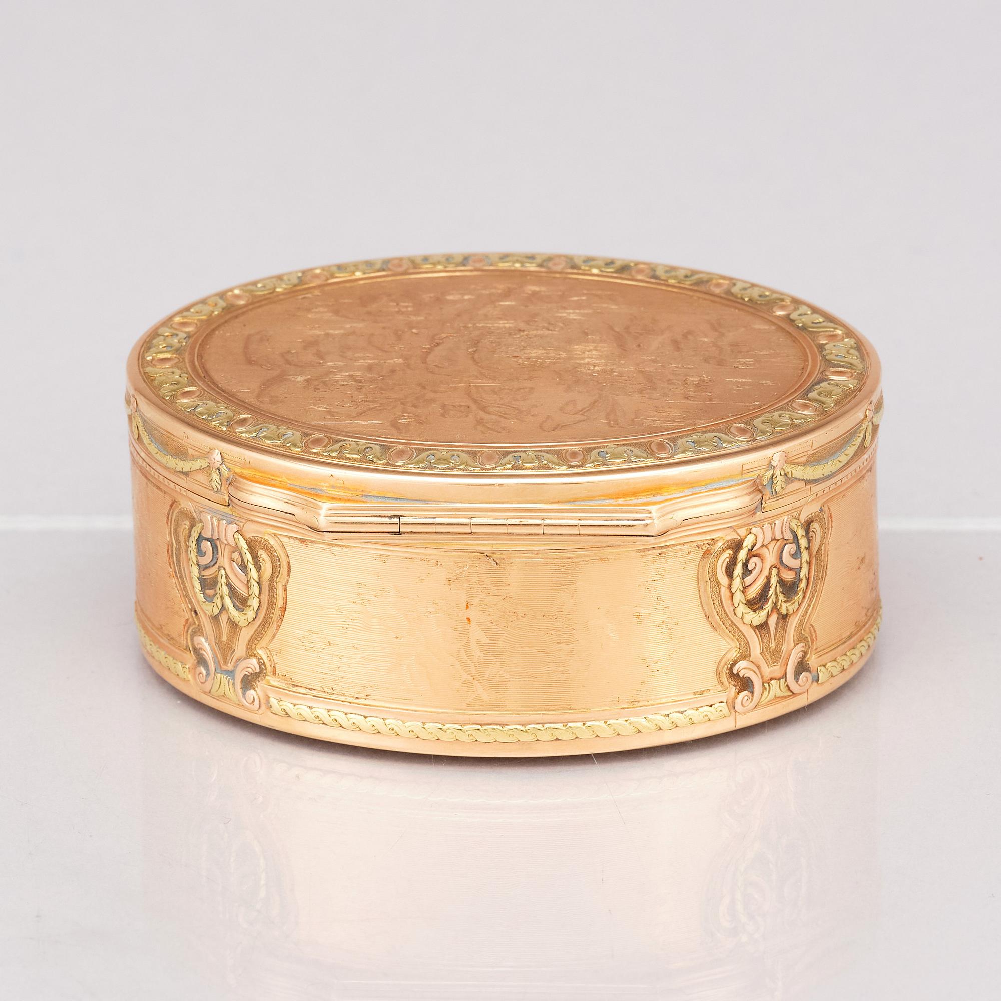 An early 19th century 18 carat gold box, probably Geneva, Switzerland.