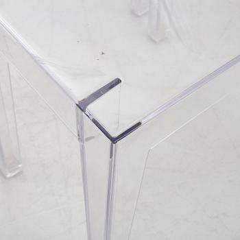 Philippe Starck, 8 st, "La Marie" Kartell, Italien, Modellen formgiven 1998.
