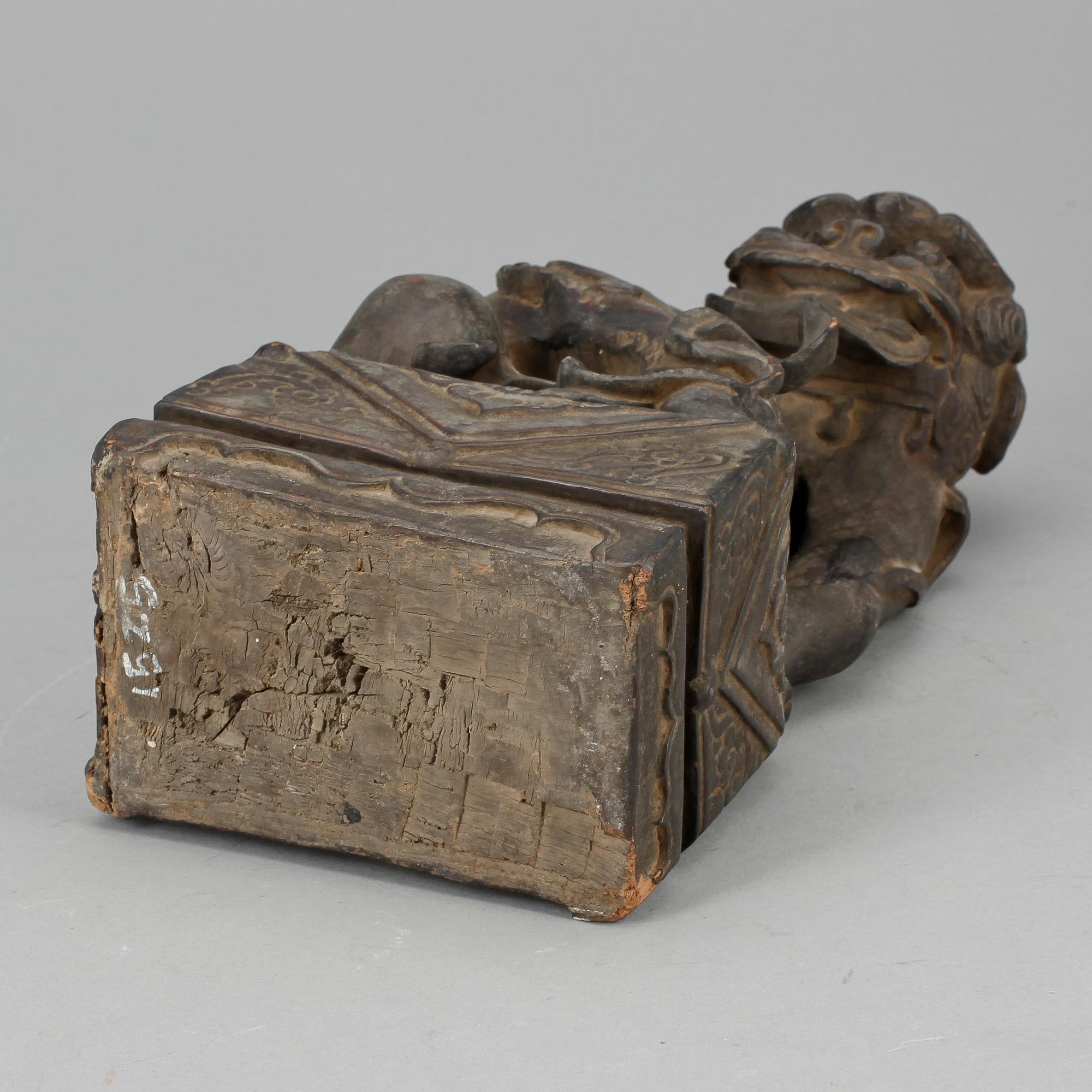 FIGUR, trä, Kina, 1900-tal.