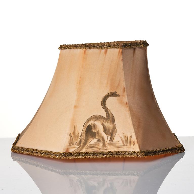 A Chinese vase, made in to a lamp late Qingdynasty/early 20th Century.