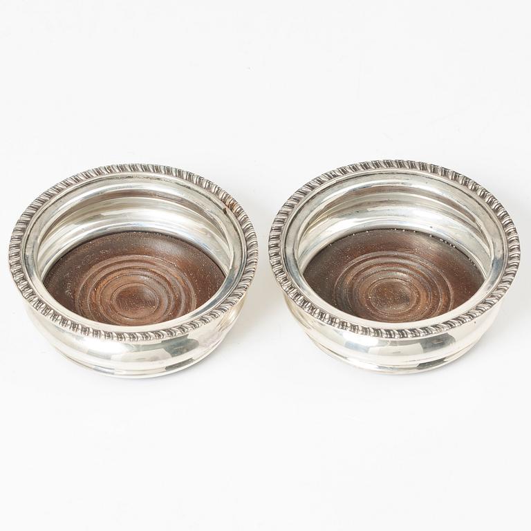 Coasters, a pair, silver, Birmingham, England, and shakers, a pair, silver, Norway.