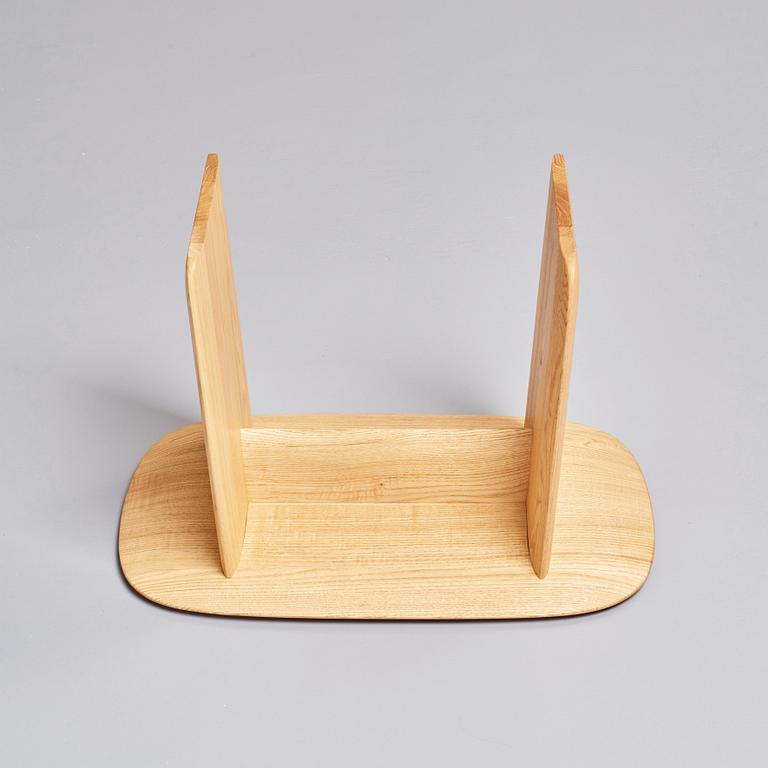 Claesson Koivisto Rune,  a "Hand" stool,   Sasimonokagu Takahashi, Japan 2019.