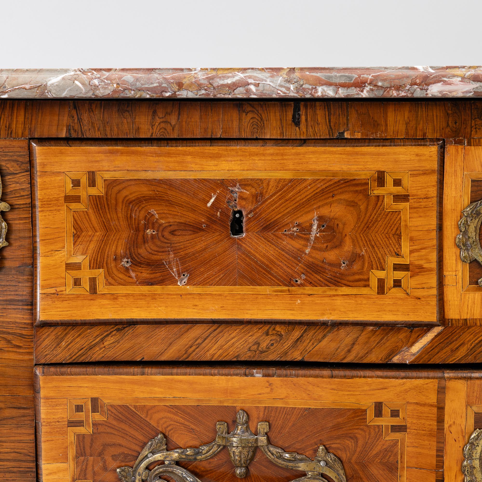 Byrå, Louis XV, Frankrike 1700-talets mitt.