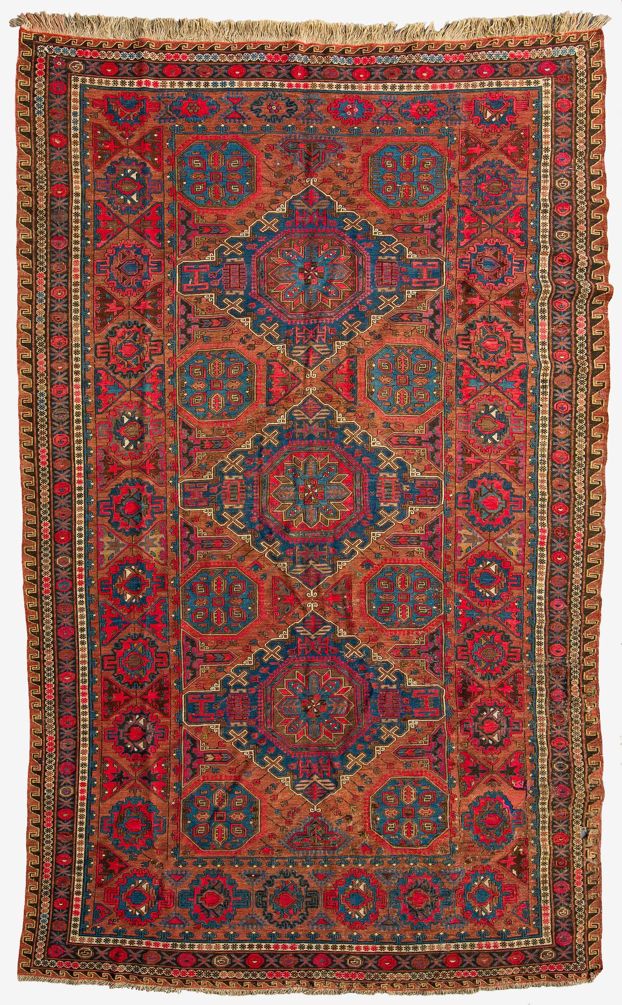 An Antique East Caucasian Soumak carpet ca. 348 x 211 cm.