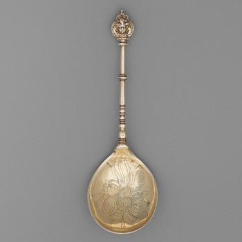 152. A Swedish 17th century silver-gilt spoon, unmarked.