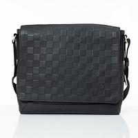 Louis Vuitton, Bag, "District Pm".