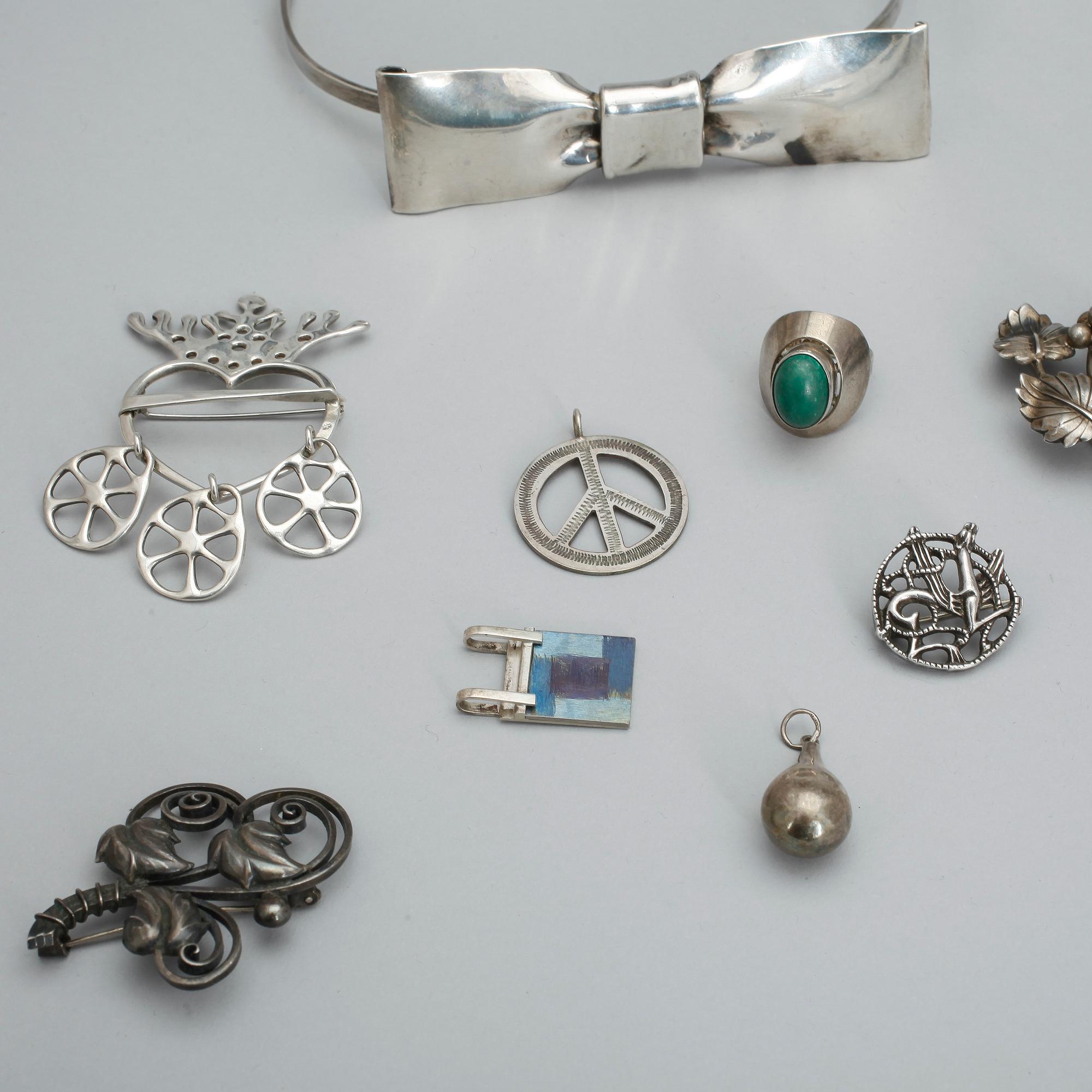 PARTI SMYCKEN, 16 stycken, silver, Sverige, 1900-talets andra hälft. Total vikt ca 245 gram.
