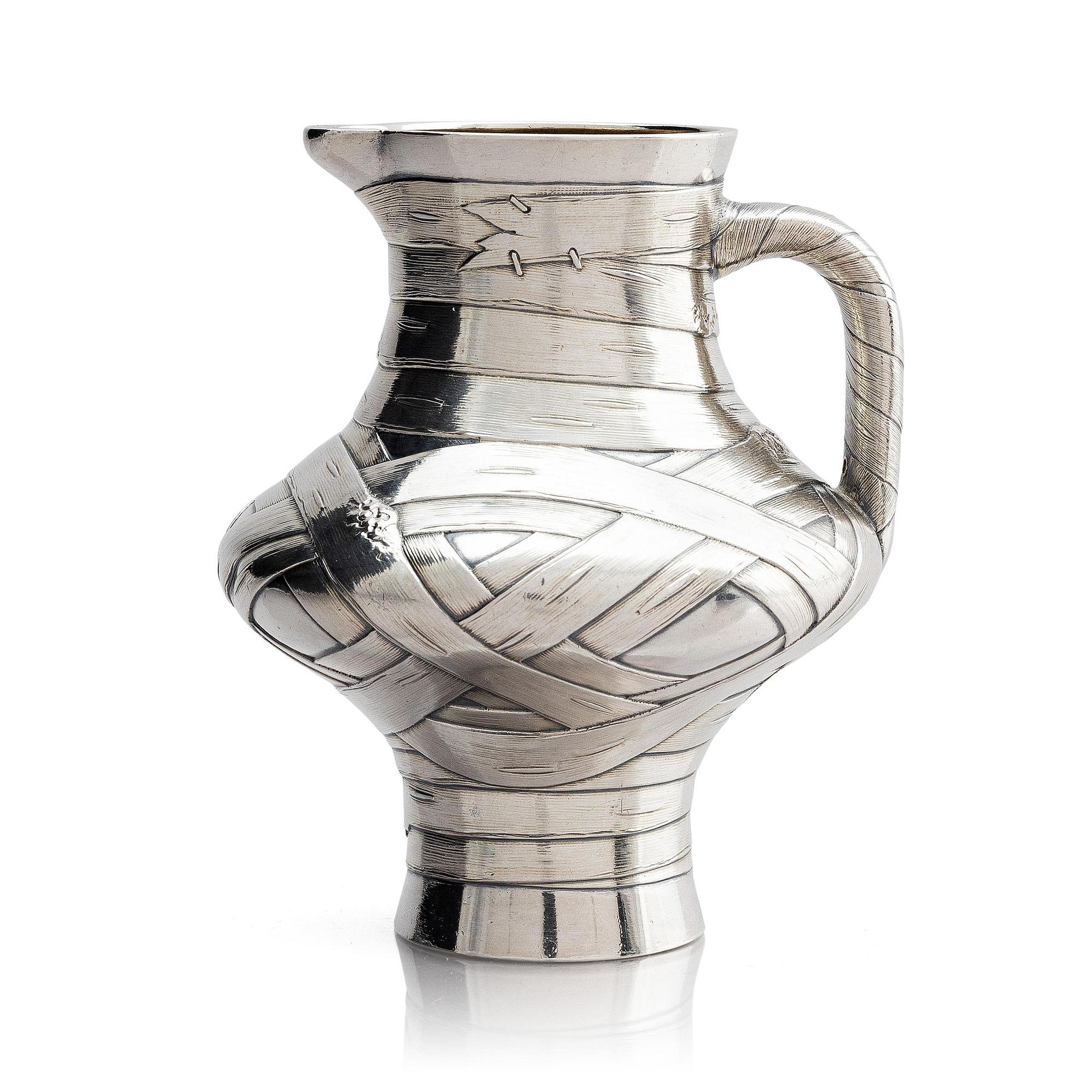 Sazikov, gräddkanna, förgyllt silver, Moskva 1881.