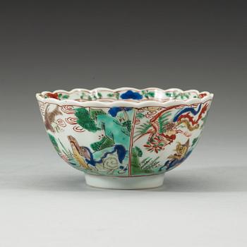 SKÅL, porslin. Qingdynastin, Kangxi (1662-1722).