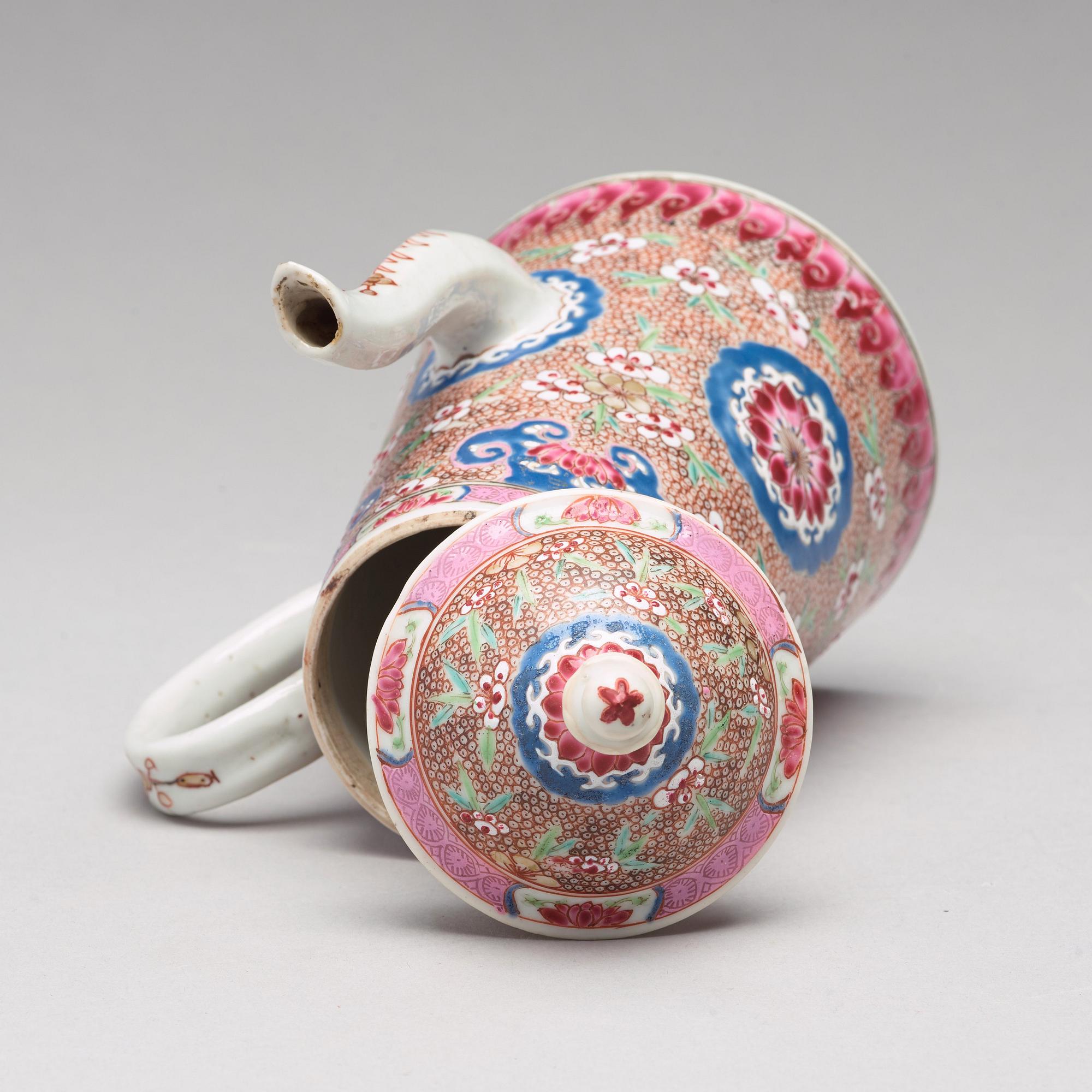 A famille rose coffee pot with cover, Qing dynasty, Yongzheng (1723-35).