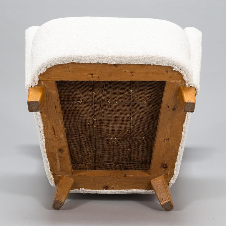 A mid-20th century armchair.
