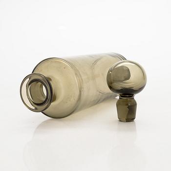 Saara Hopea, karaff, modell 1518 och dricksglas, 10 st modell 2702, Nuutajärvi Notsjö. I produktion 1956-1966.