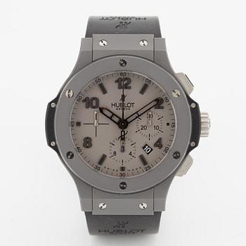 Hublot, Big Bang, chronograph, wristwatch, 44 mm.