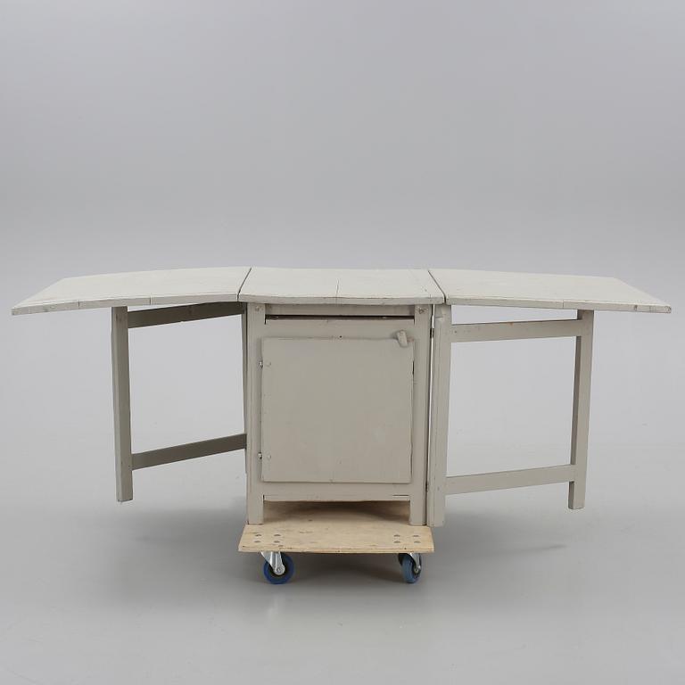 SLAGBORD, 1800-talets första hälft.