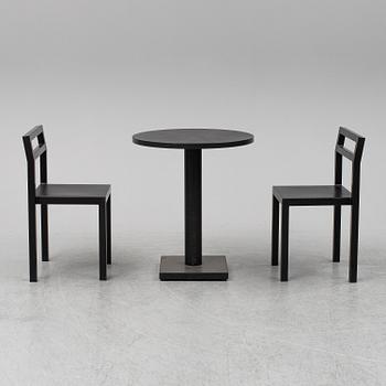 BORIS BERLIN/POUL CHRISTIANSEN, bord med två stolar, "Non", Komplot design, Källemo.