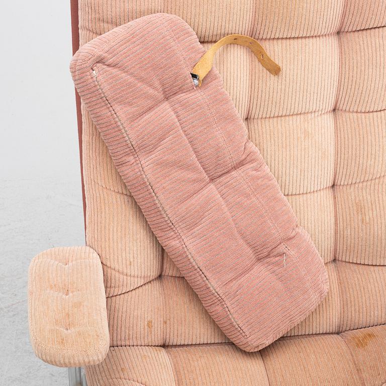 Sam Larsson, vilfåtölj, "Fenix", Dux.