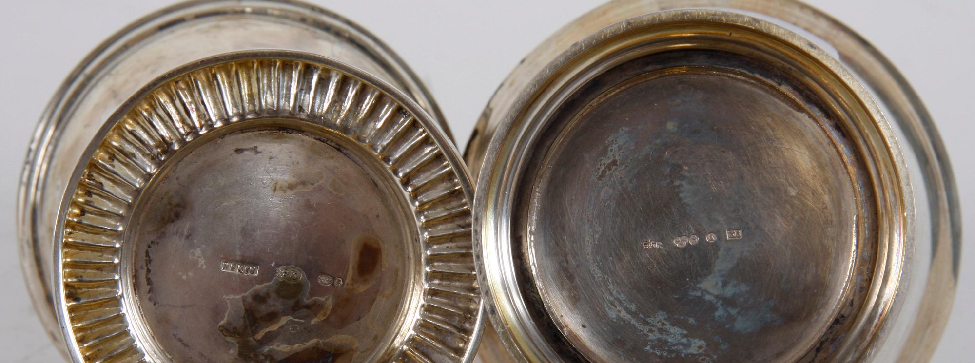 BÄGARE, 2 st samt SKÅL, silver. Tot ca 410 g.