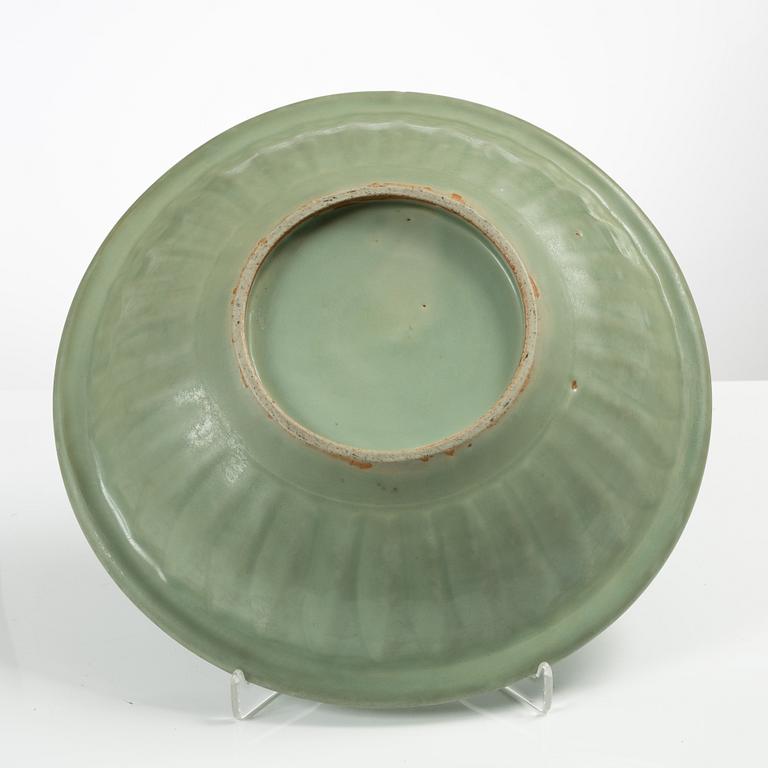 Skålfat, celadon, Kina, Mingdynastin (1368-1644).