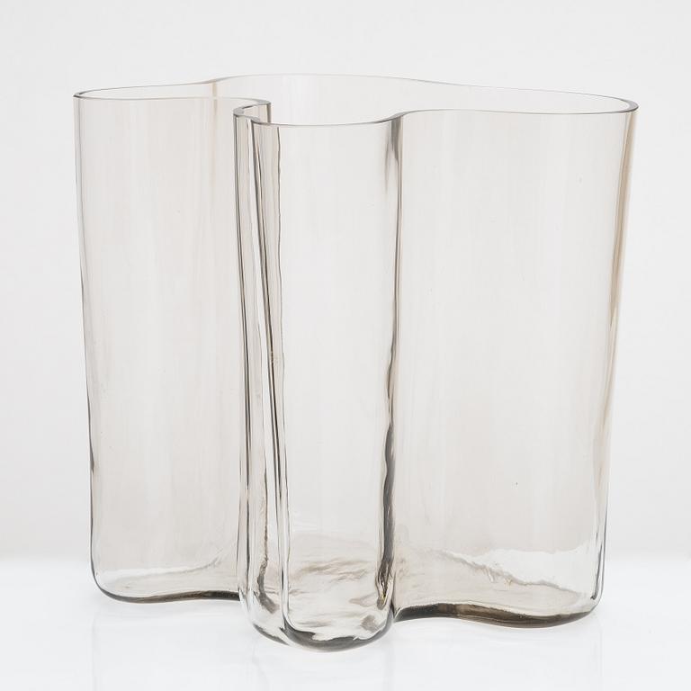 Alvar Aalto, vas, 3031, signerad Alvar Aalto 3031. Iittala 1950-tal.