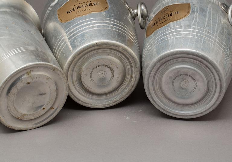 CHAMPAGNEKYLARE, 3 st, vitmetall.