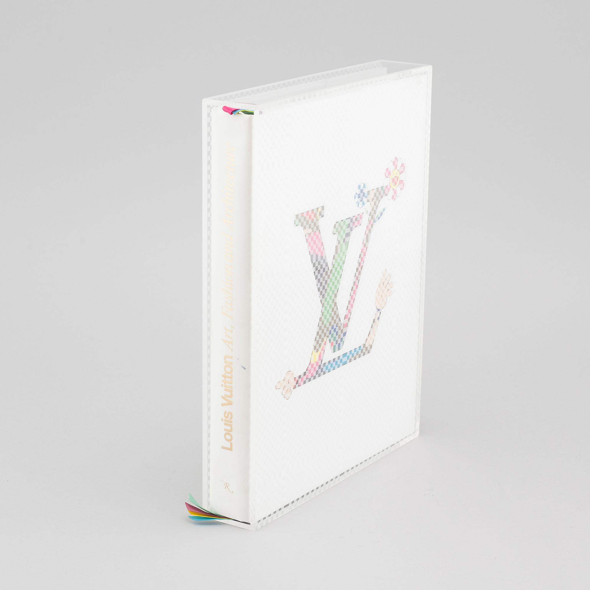 LOUIS VUITTON, A 