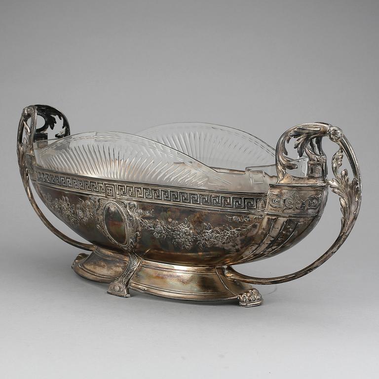 JARDINJÄR, försilvrad metall och glas. WMF, 1900-talets början.