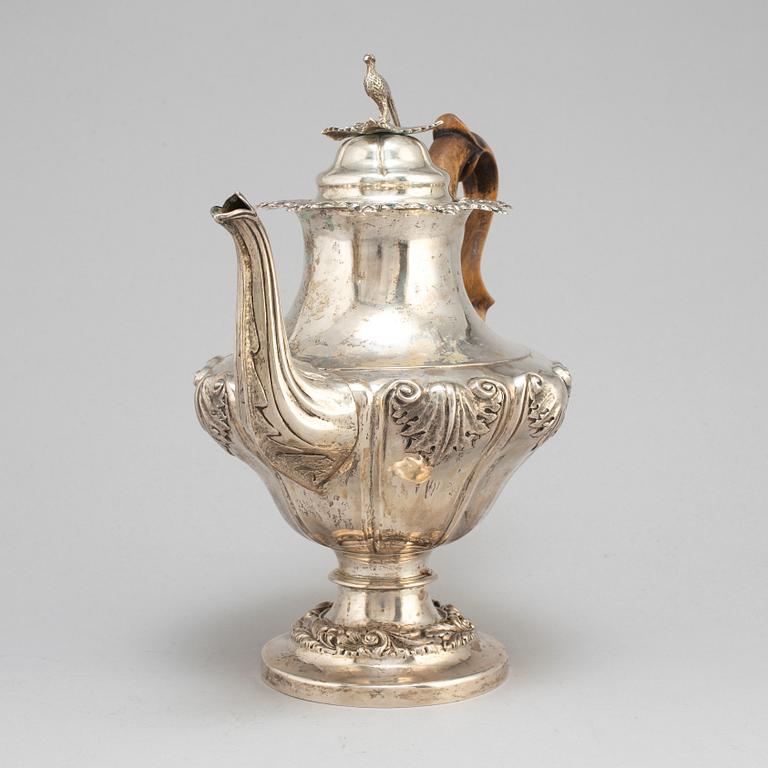 Abraham Edborg, kaffekanna, silver, Jönköping 1845. Nyrokoko.