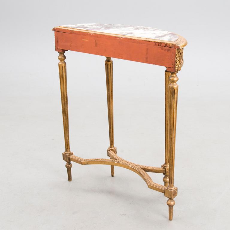 An early 20th century table.