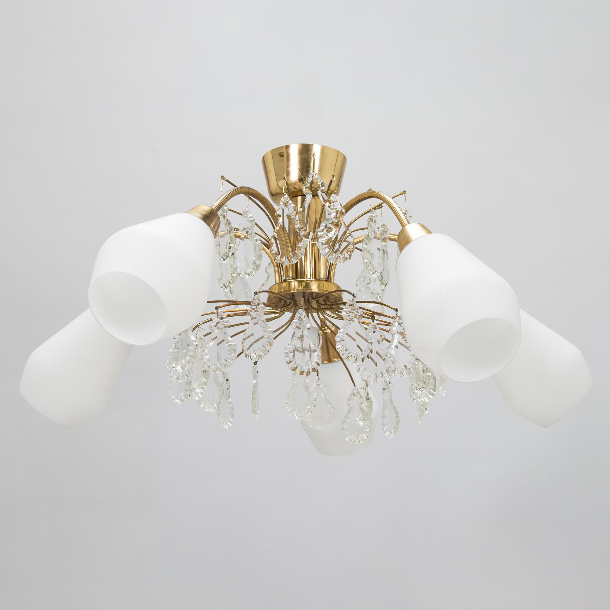 Maria Lindeman, A 1950s 'K 1 -15 /5' chandelier  for Idman.
