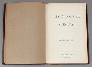 BÖCKER OM MEDICIN, 3 st, bla Een Nyttigh Läkere Book, av Benedictus Olai, faksimiledition, Malmö 1938.