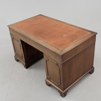 SKRIVBORD, England för Nordiska Kompaniet, 1900-talets andra hälft.