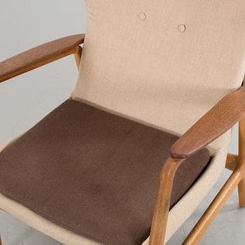 AN ARMCHAIR DESIGNED BY AKSEL BENDER MADSEN FOR BOVENKAMP, 1950/60´s.