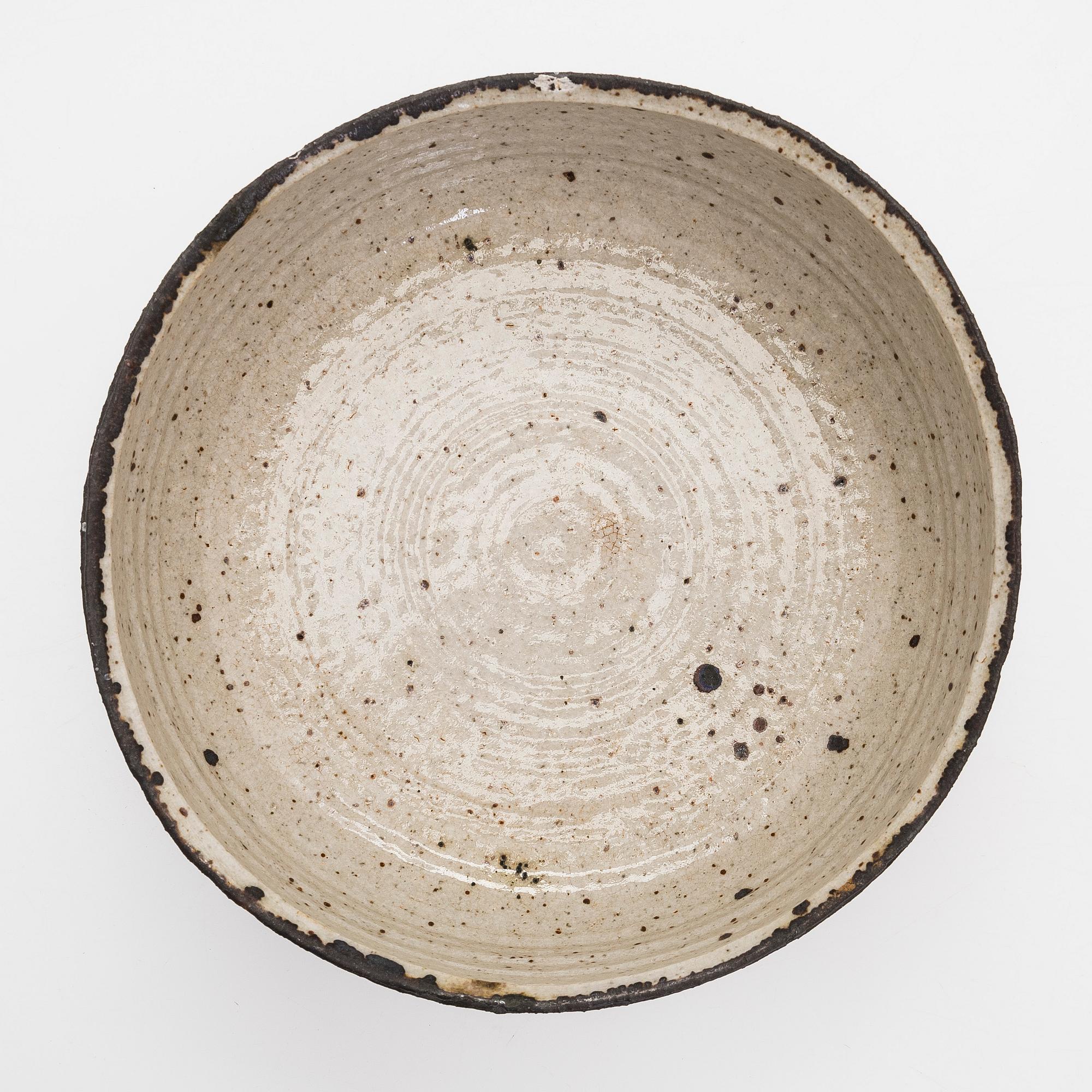 Raija Tuumi, malja, samotti, signeerattu RT ARABIA 1965.