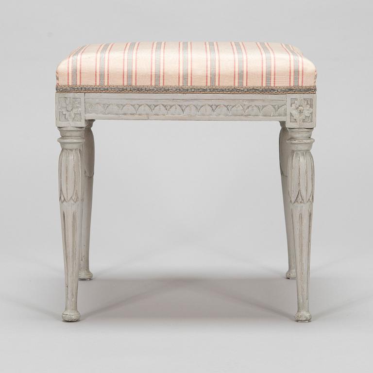 Taburetti, Erik Öhrmark, (mestari Tukholmassa 1777-1813), signeerattu ja sinettimerkitty, kustavilainen, Ruotsi.