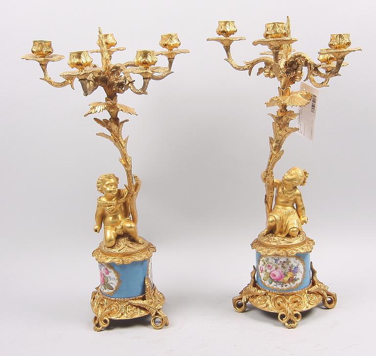 KANDELABRAR, ett par, Louis XV-stil, 1800-talets andra del.