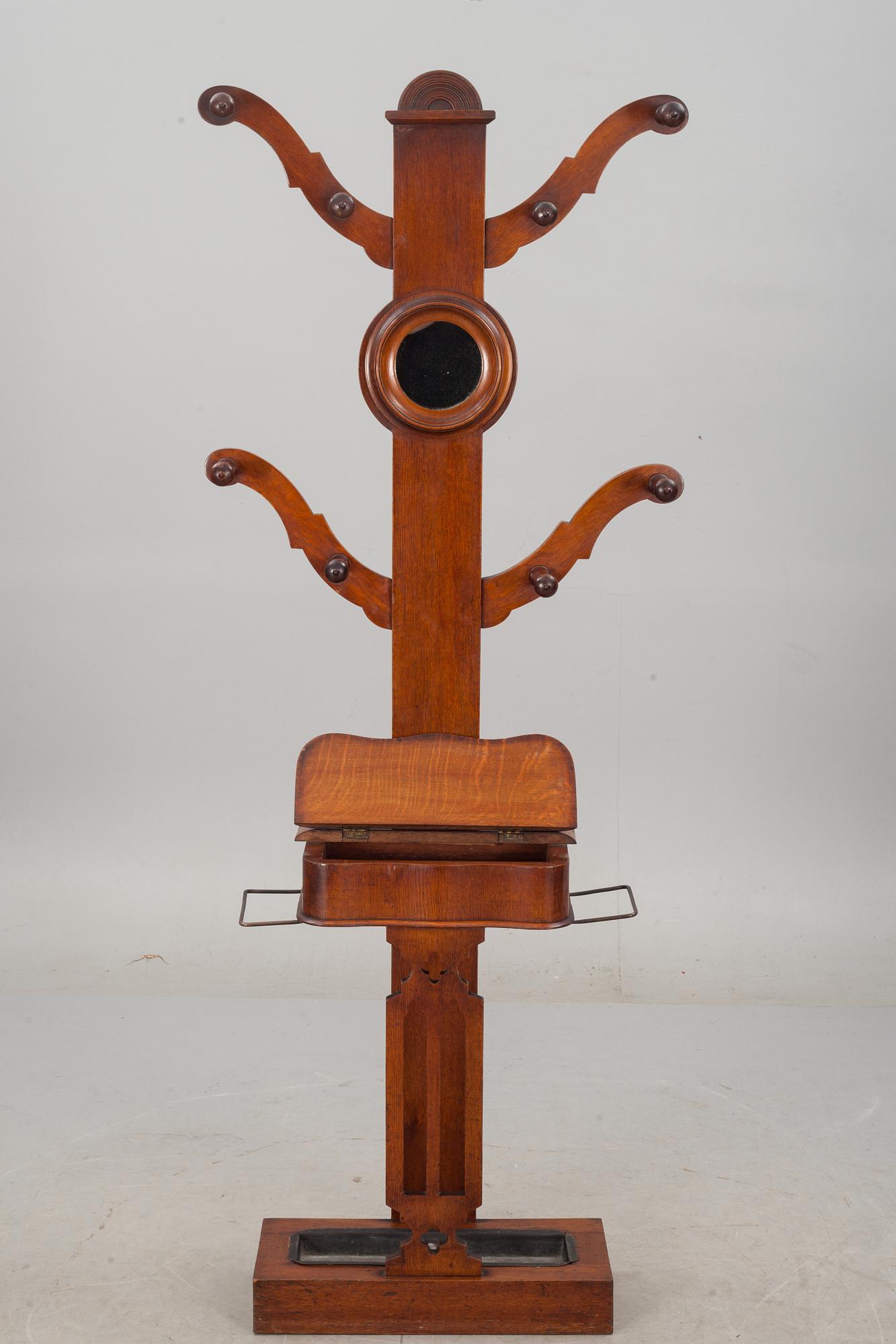 HALLMÖBEL, omkring 1900.