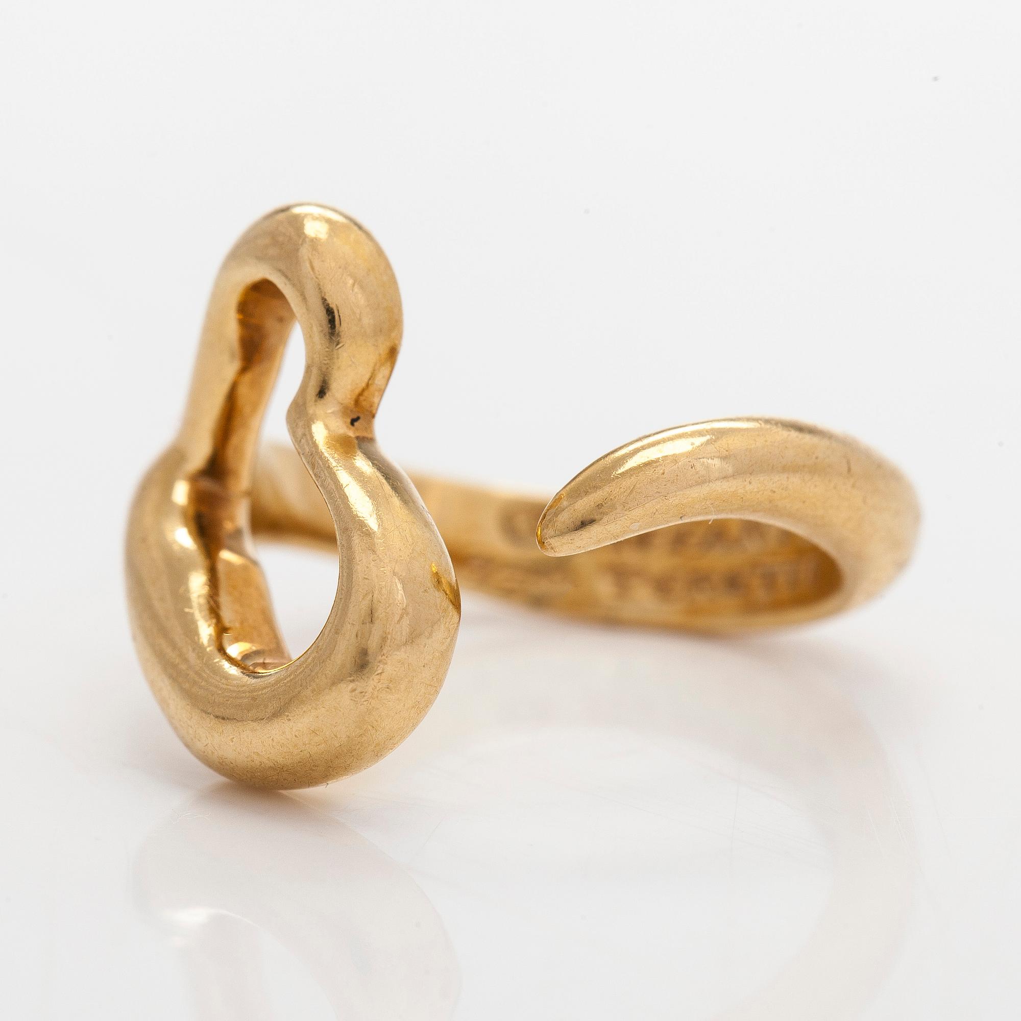 Tiffany & Co, Elsa Peretti, an 18K gold 'Open Heart' ring,.